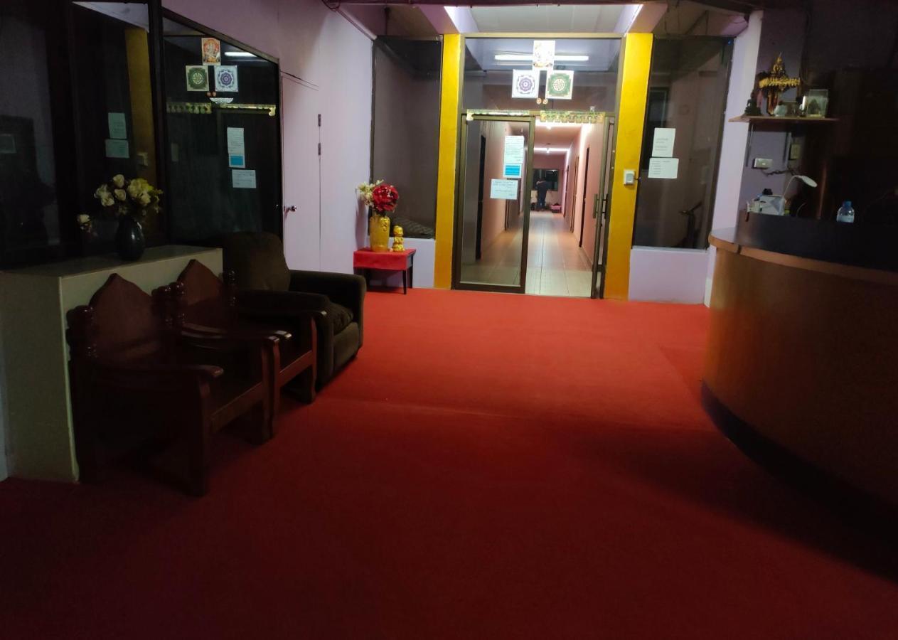 Thai Smile Serviced Appartments Nong Prue Extérieur photo