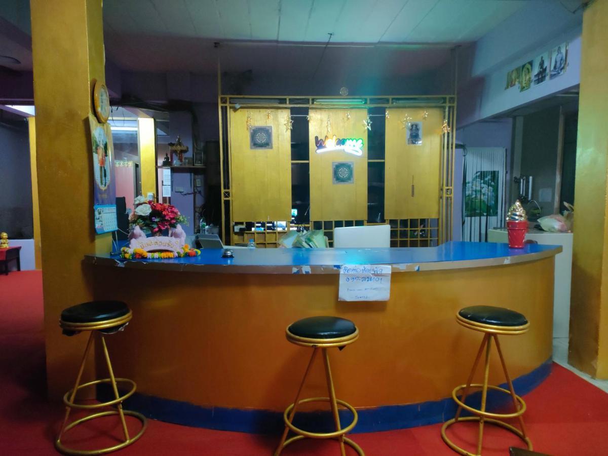 Thai Smile Serviced Appartments Nong Prue Extérieur photo